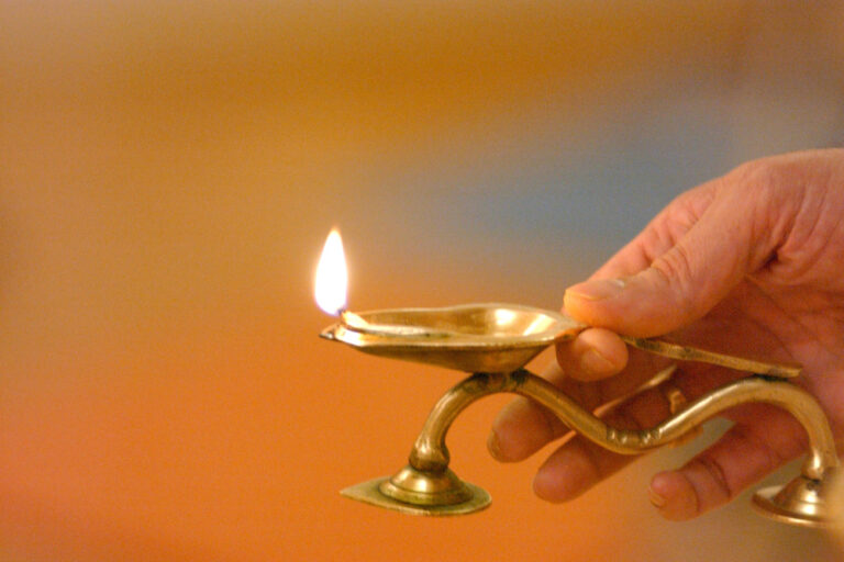 Arati lamp