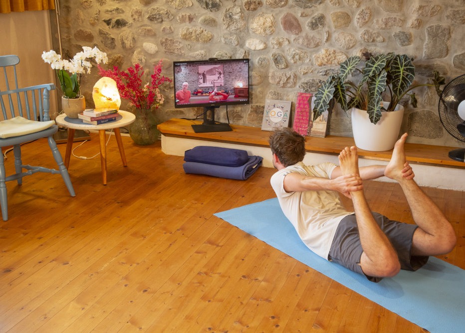 Online yoga classes via Austria