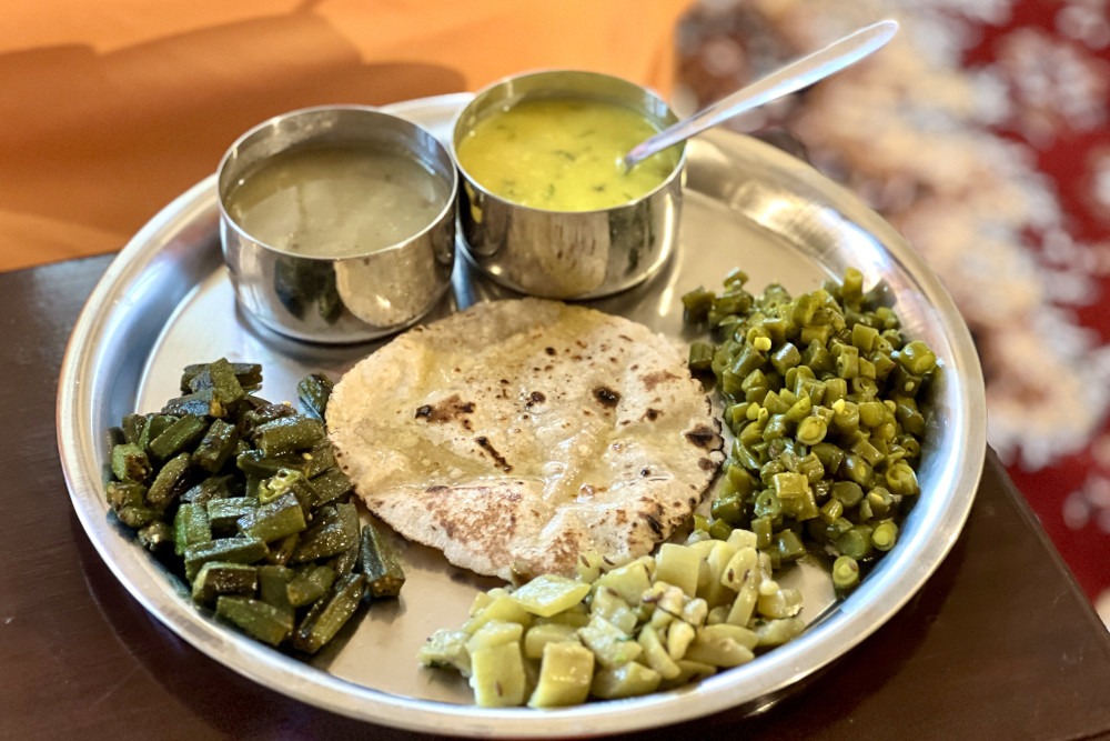 Vegetarian thali