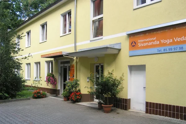 Entrance to the Sivananda Yoga Centre Berlin
